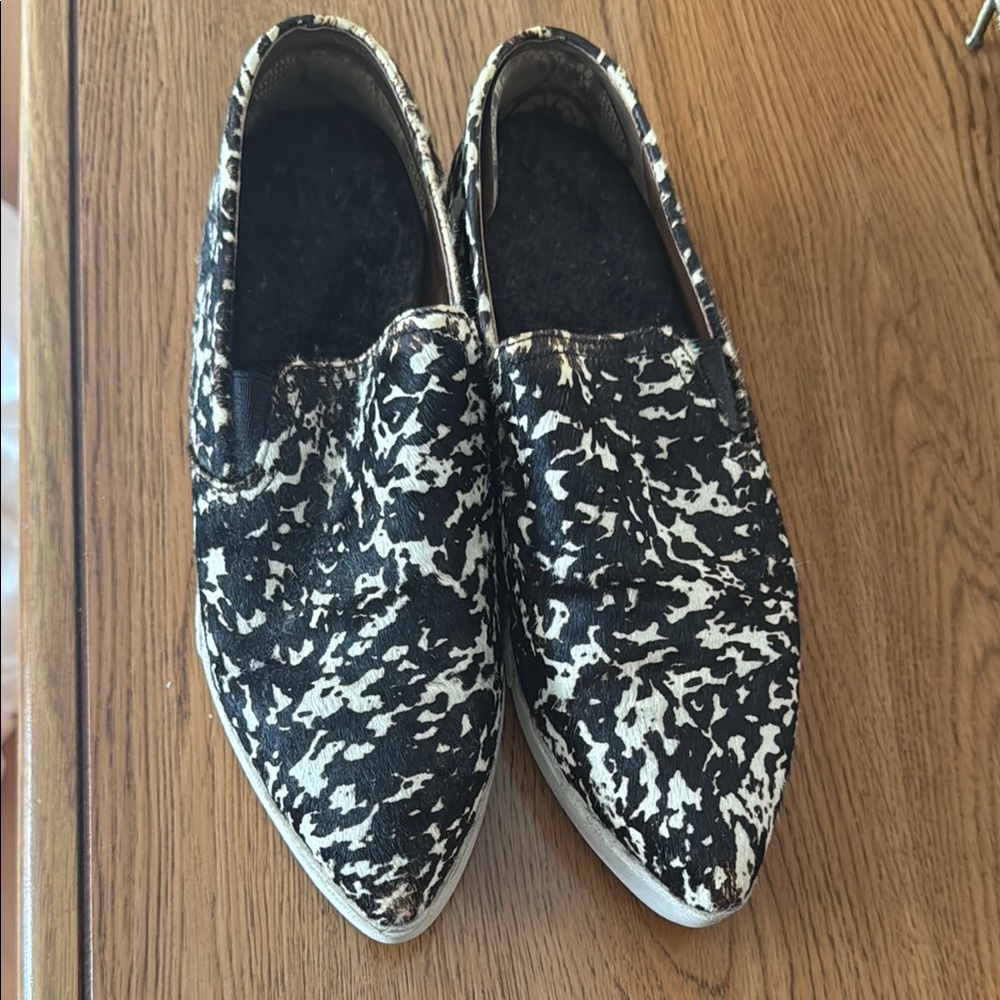 Jeffrey Campbell Ponyhair black and White slip ons